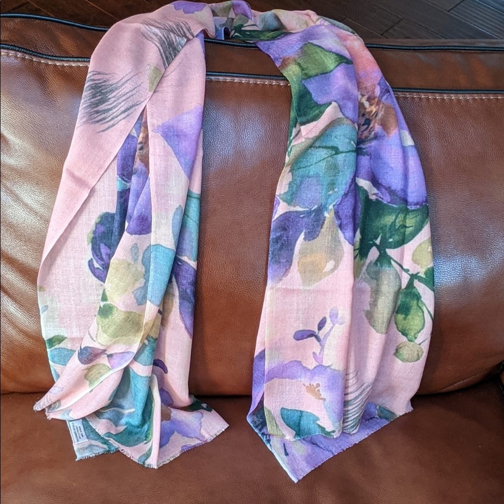 Printed cashmere scarf